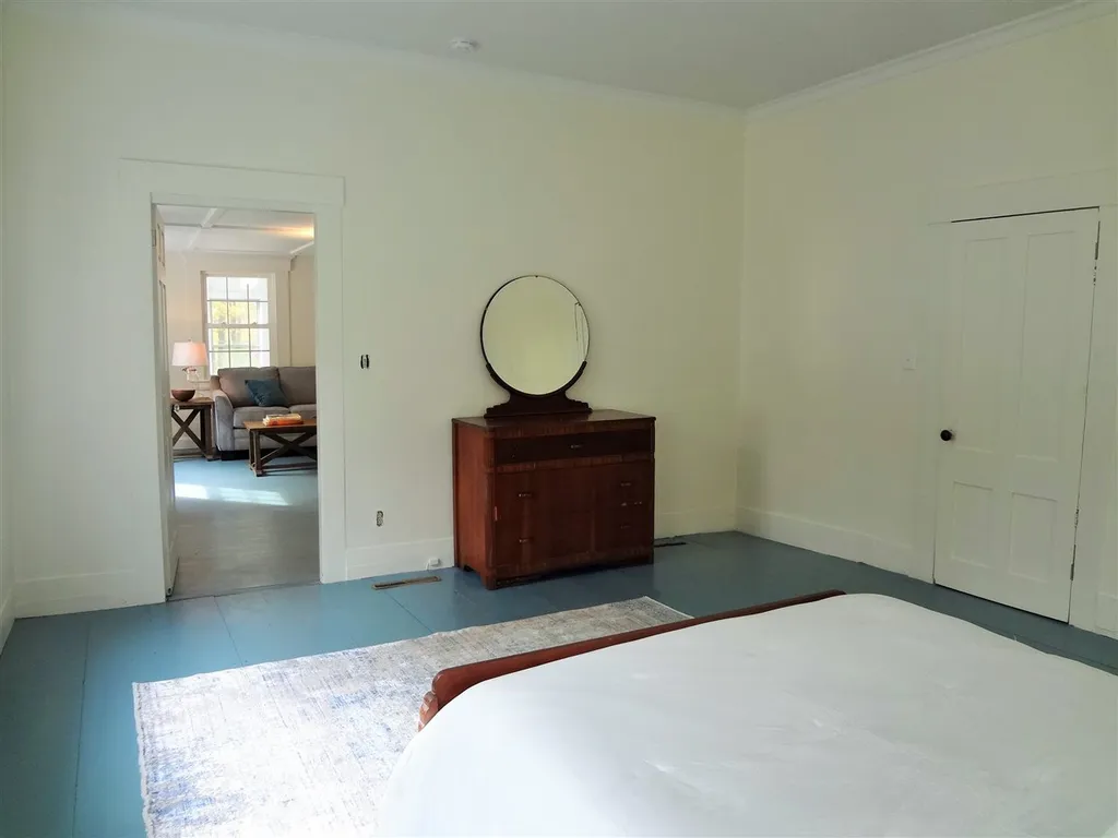 107 Oak Hill Road Barrington NH 03825