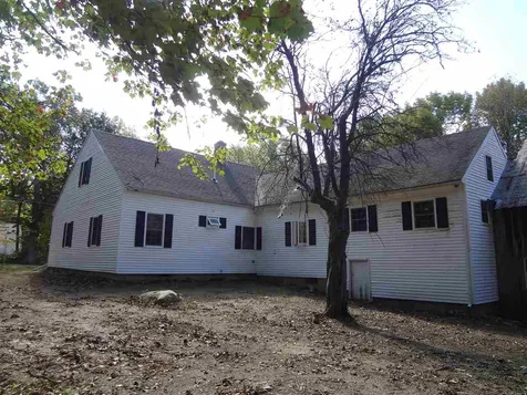 107 Oak Hill Road Barrington NH 03825