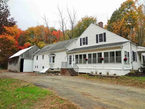 107 Oak Hill Road Barrington NH 03825