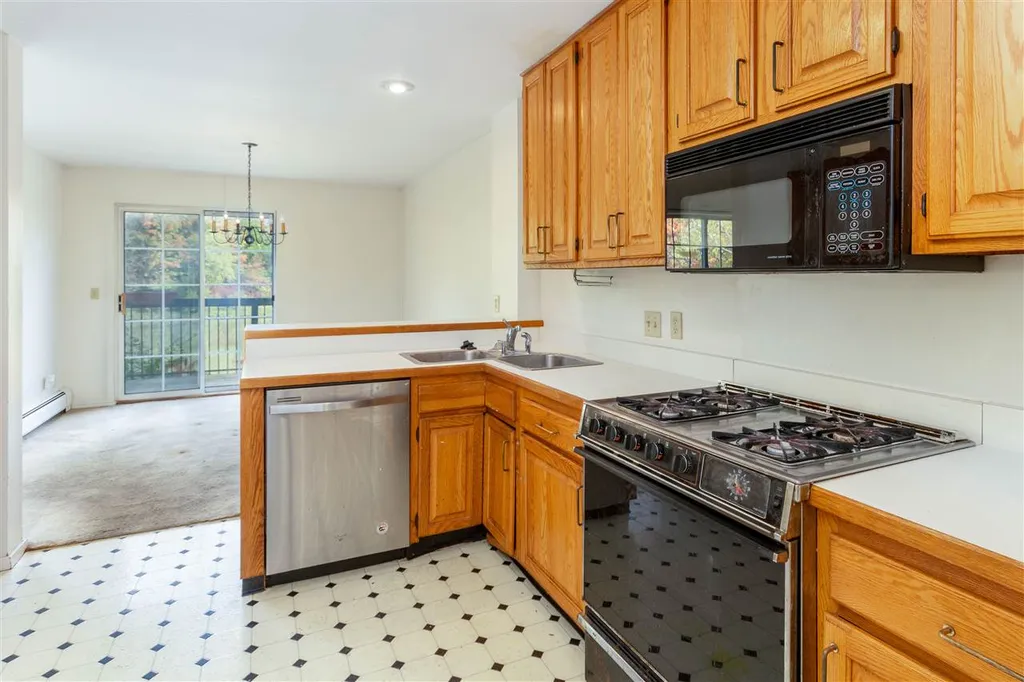 9 Lake Forest Drive Burlington VT 05401