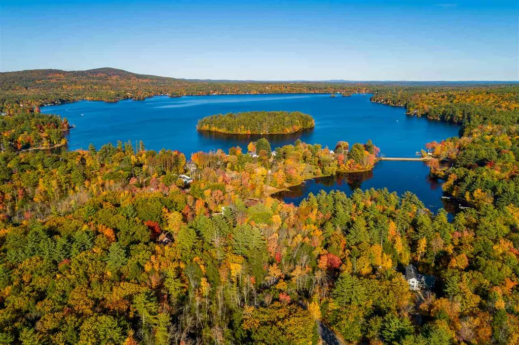 31 Mill Pond Road Northwood NH 03261