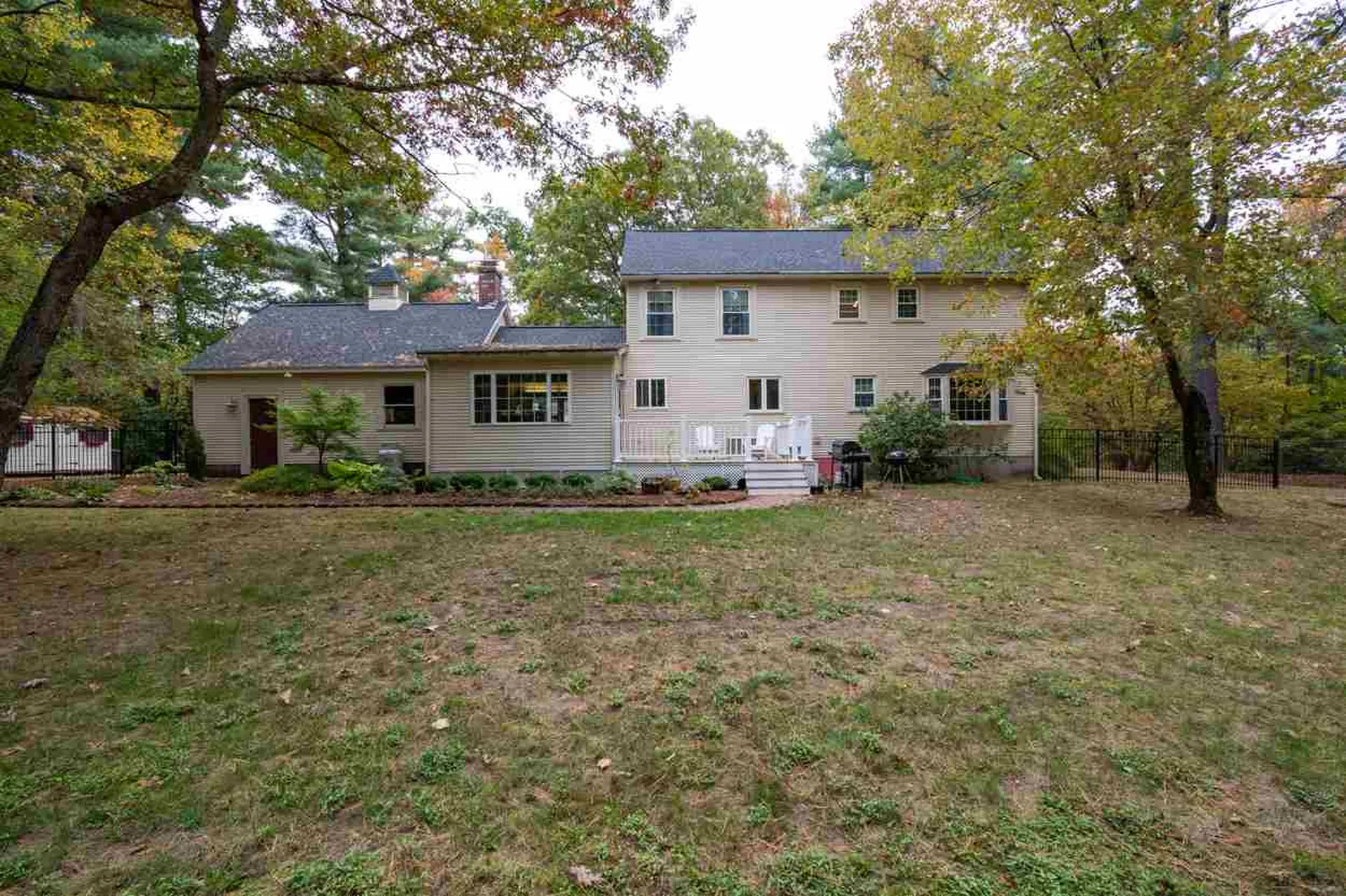 31 Tokanel Drive Londonderry NH 03053