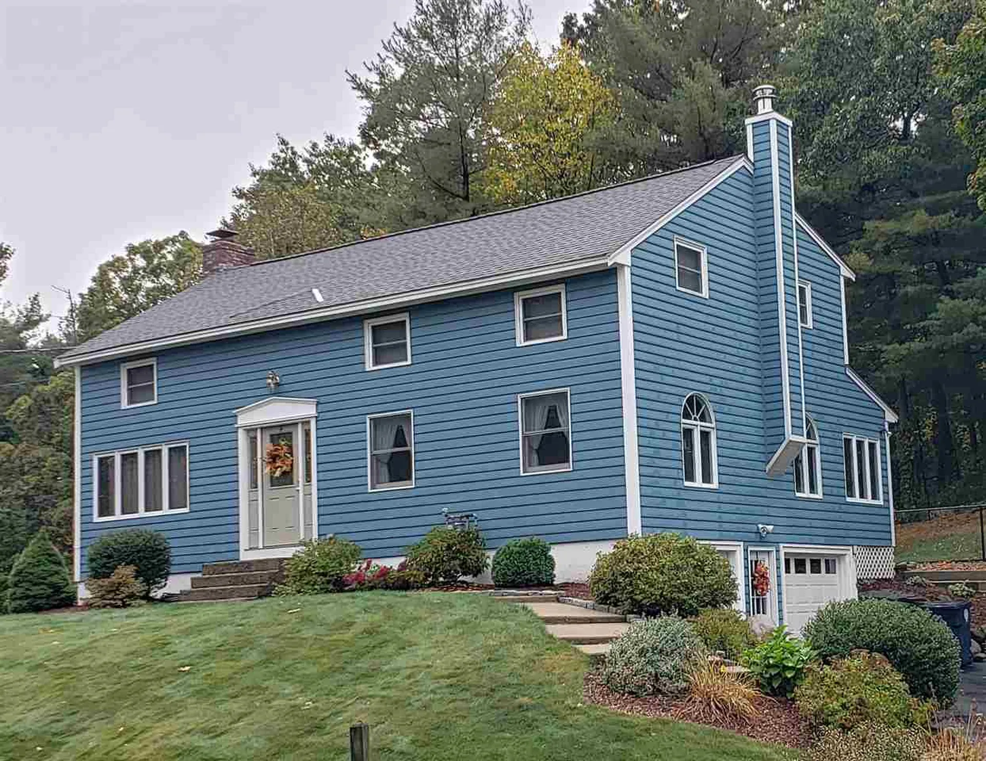 32 Catalina Lane Nashua NH 03064