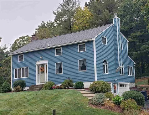 32 Catalina Lane Nashua NH 03064