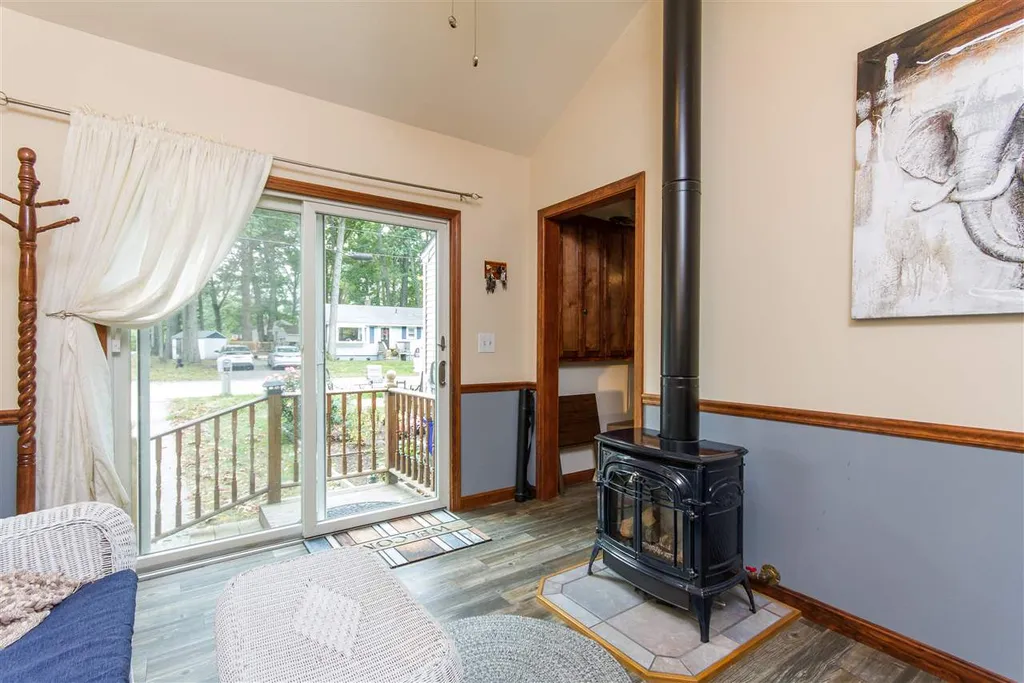 21 Allen Street Exeter NH 03833