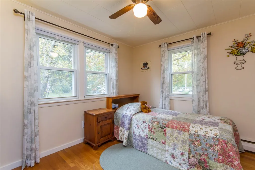 21 Allen Street Exeter NH 03833