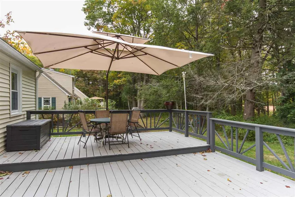 21 Allen Street Exeter NH 03833