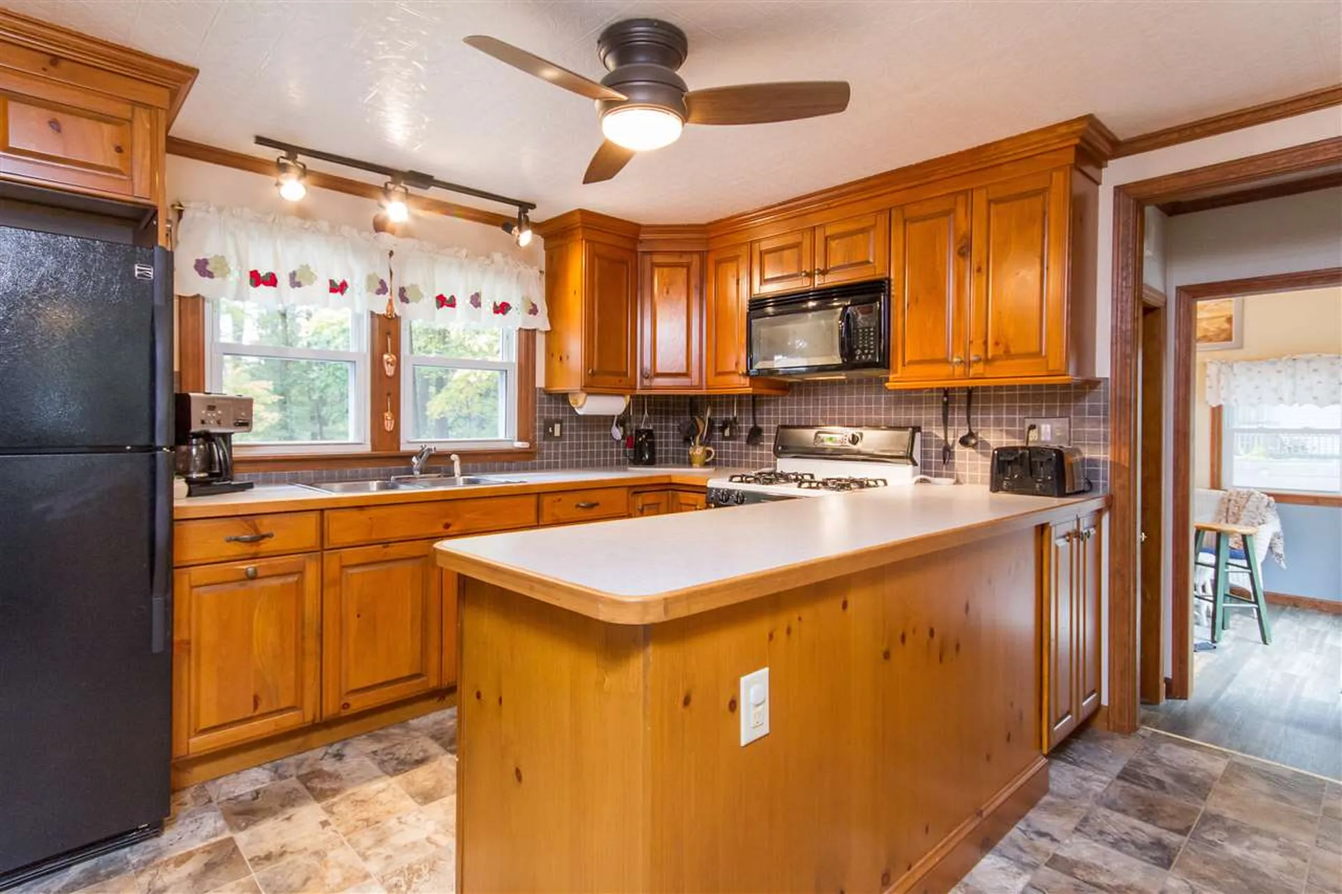 21 Allen Street Exeter NH 03833