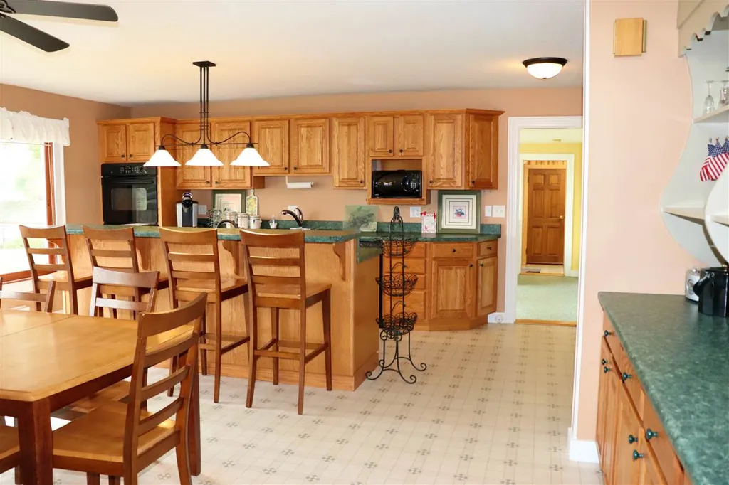 749 Laconia Road Tilton NH 03276
