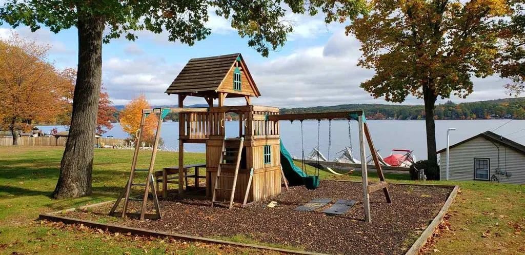 749 Laconia Road Tilton NH 03276