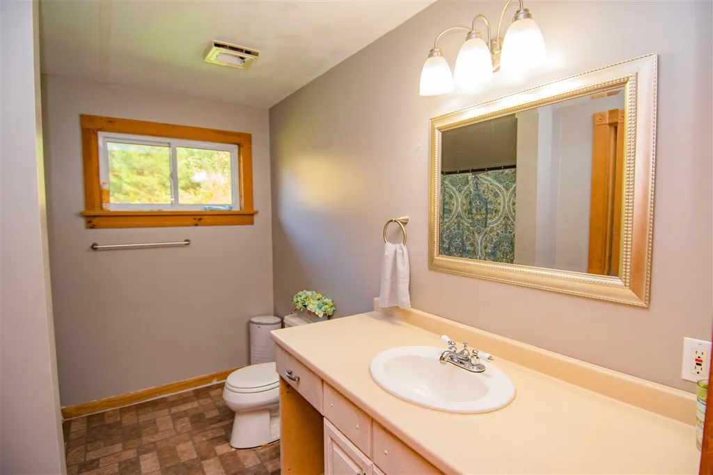 2154 West Hill Road Northfield VT 05663
