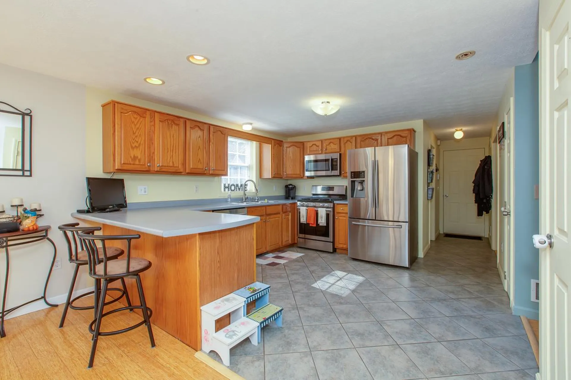 2 Kay Court Hudson NH 03051