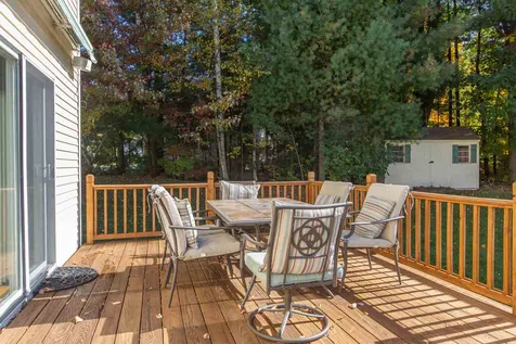 2 Kay Court Hudson NH 03051