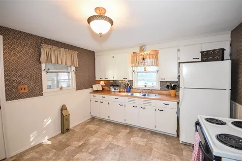116 Tolend Road Dover NH 03820