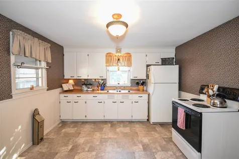116 Tolend Road Dover NH 03820