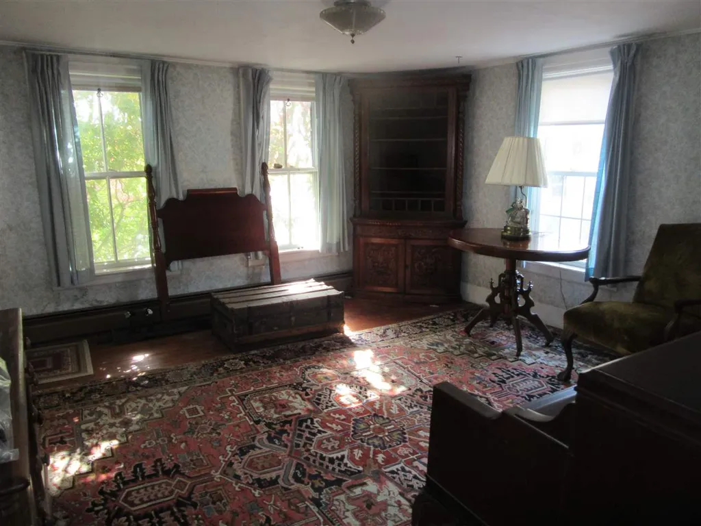 81 Rattlesnake Hill Road Auburn NH 03032-3802