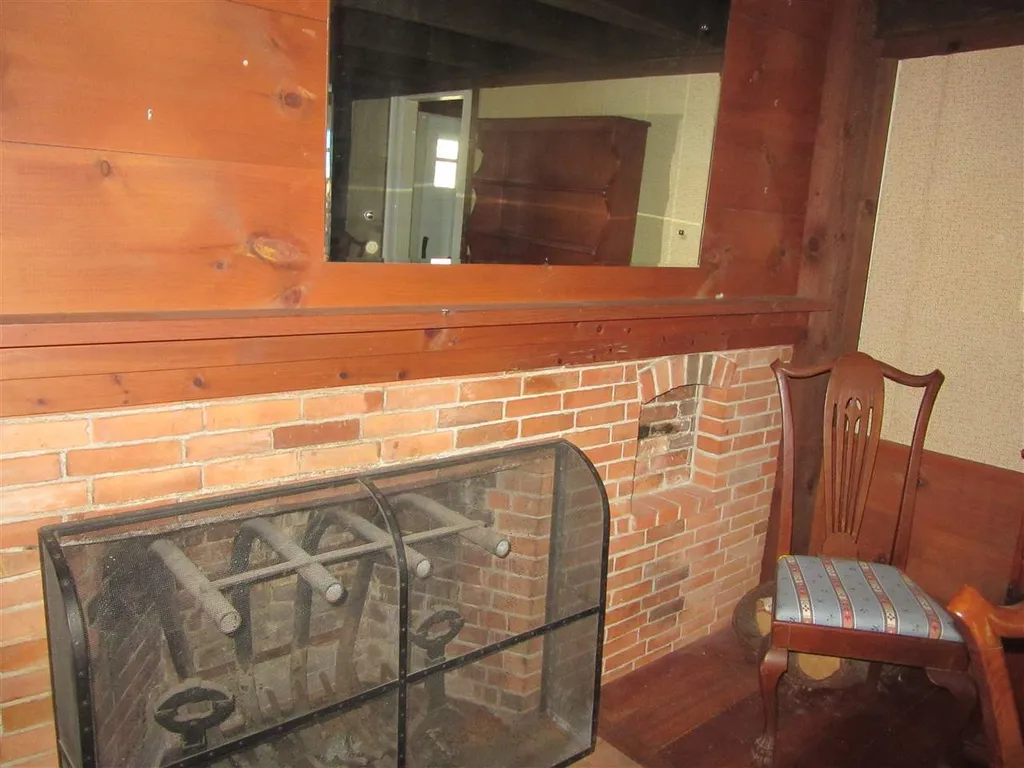 81 Rattlesnake Hill Road Auburn NH 03032-3802
