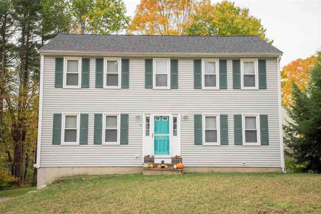 15 Dorothy Drive Epping NH 03042