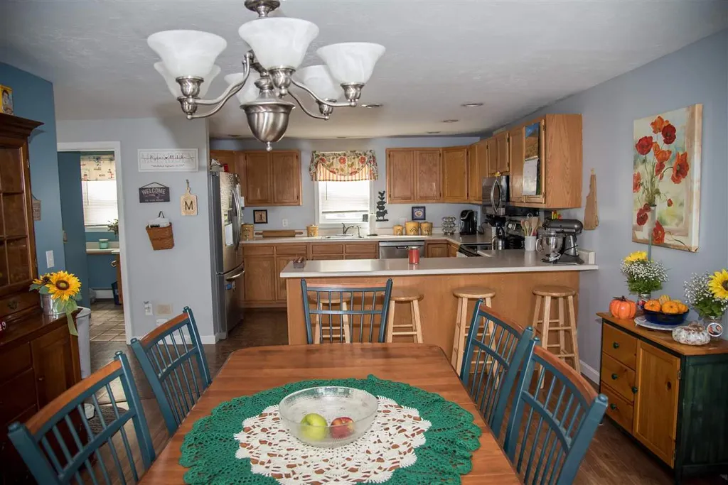 15 Dorothy Drive Epping NH 03042