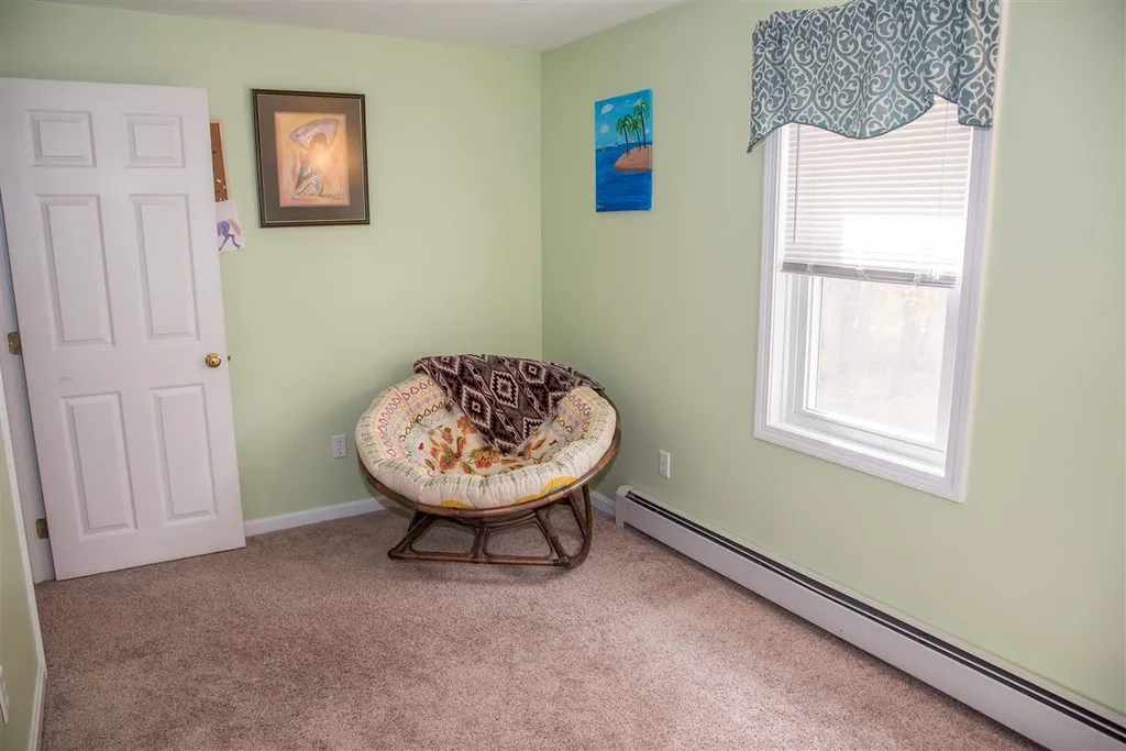 15 Dorothy Drive Epping NH 03042