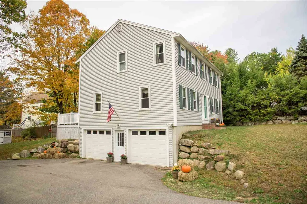15 Dorothy Drive Epping NH 03042