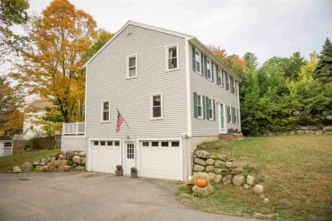 15 Dorothy Drive Epping NH 03042