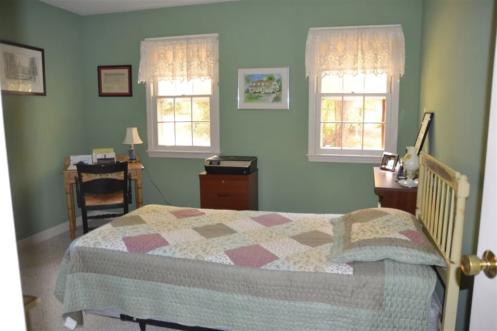 3 Lark Street Wolfeboro NH 03894