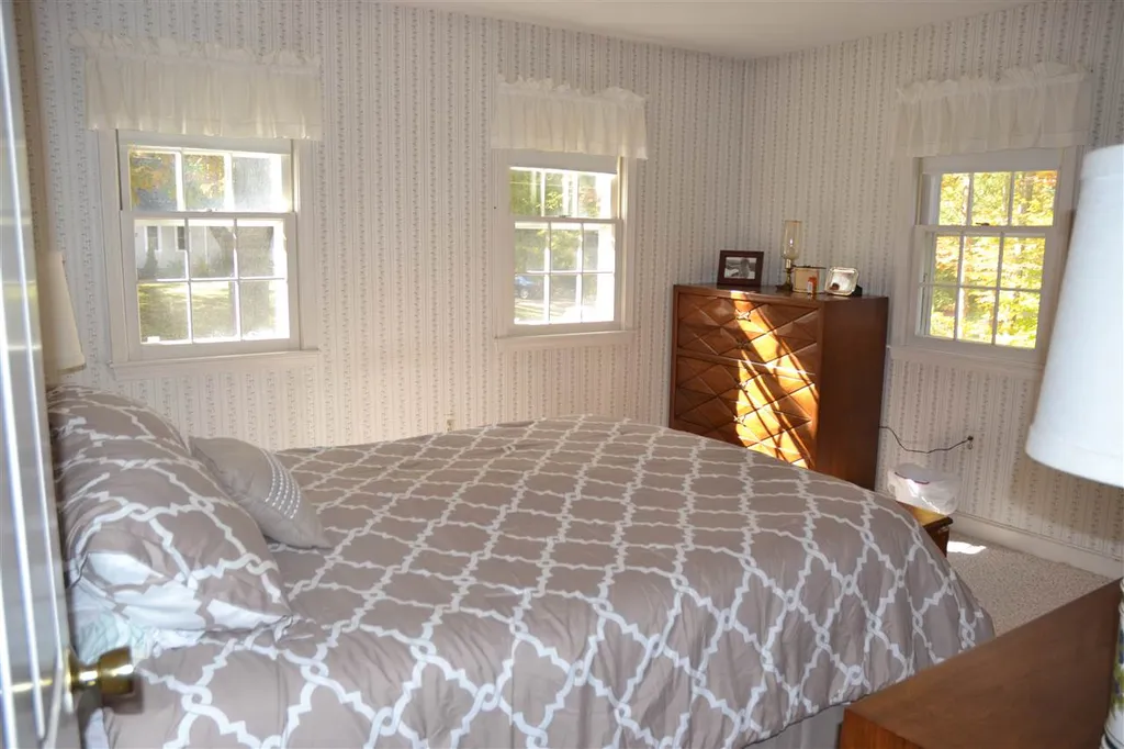 3 Lark Street Wolfeboro NH 03894