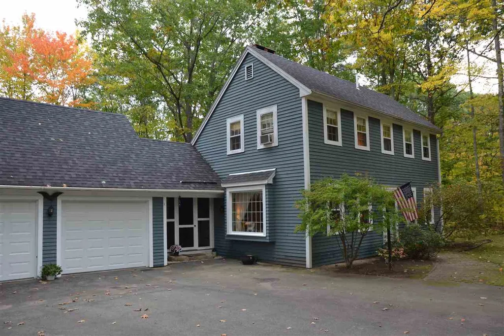 3 Lark Street Wolfeboro NH 03894