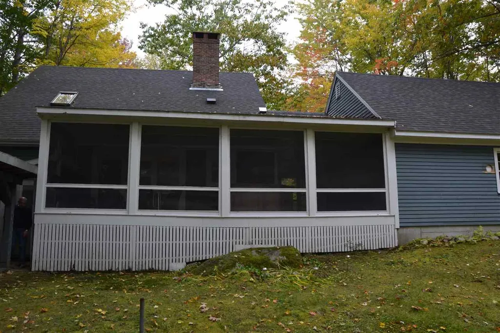 3 Lark Street Wolfeboro NH 03894