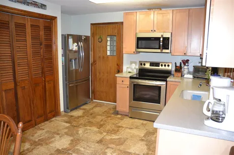3 Lark Street Wolfeboro NH 03894