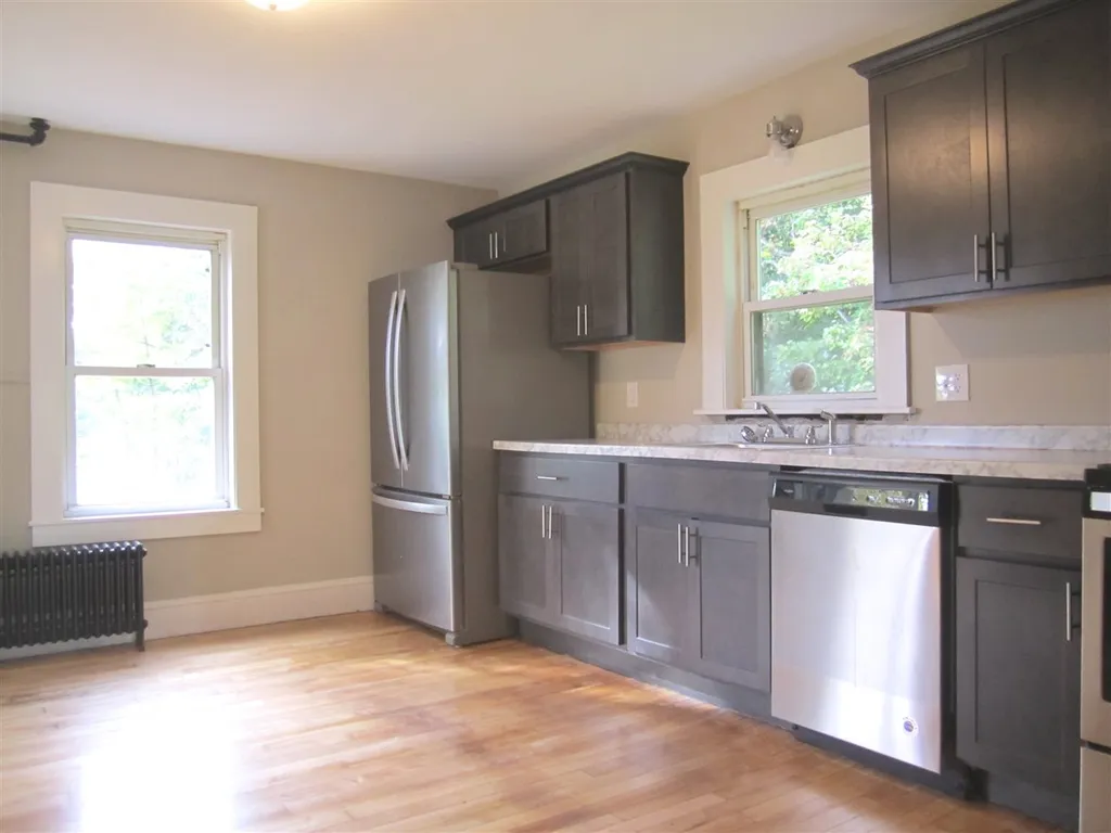 31 Pleasant Street Pembroke NH 03275