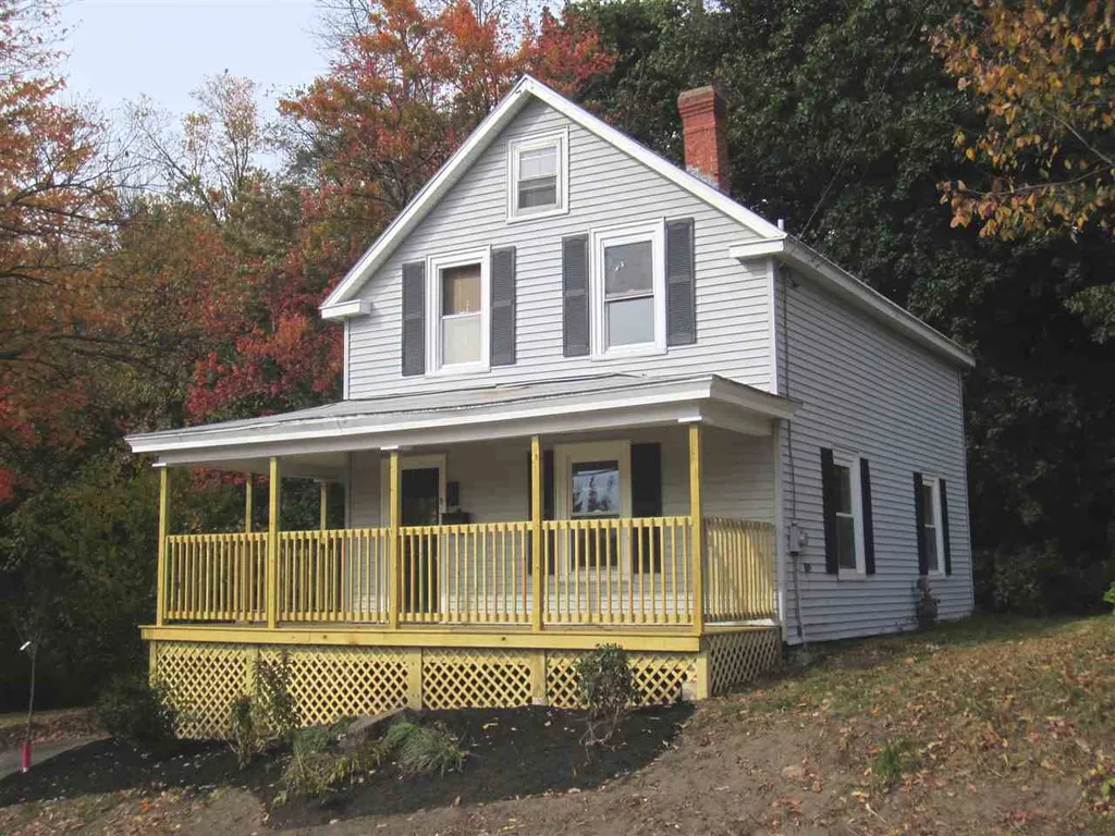 31 Pleasant Street Pembroke NH 03275