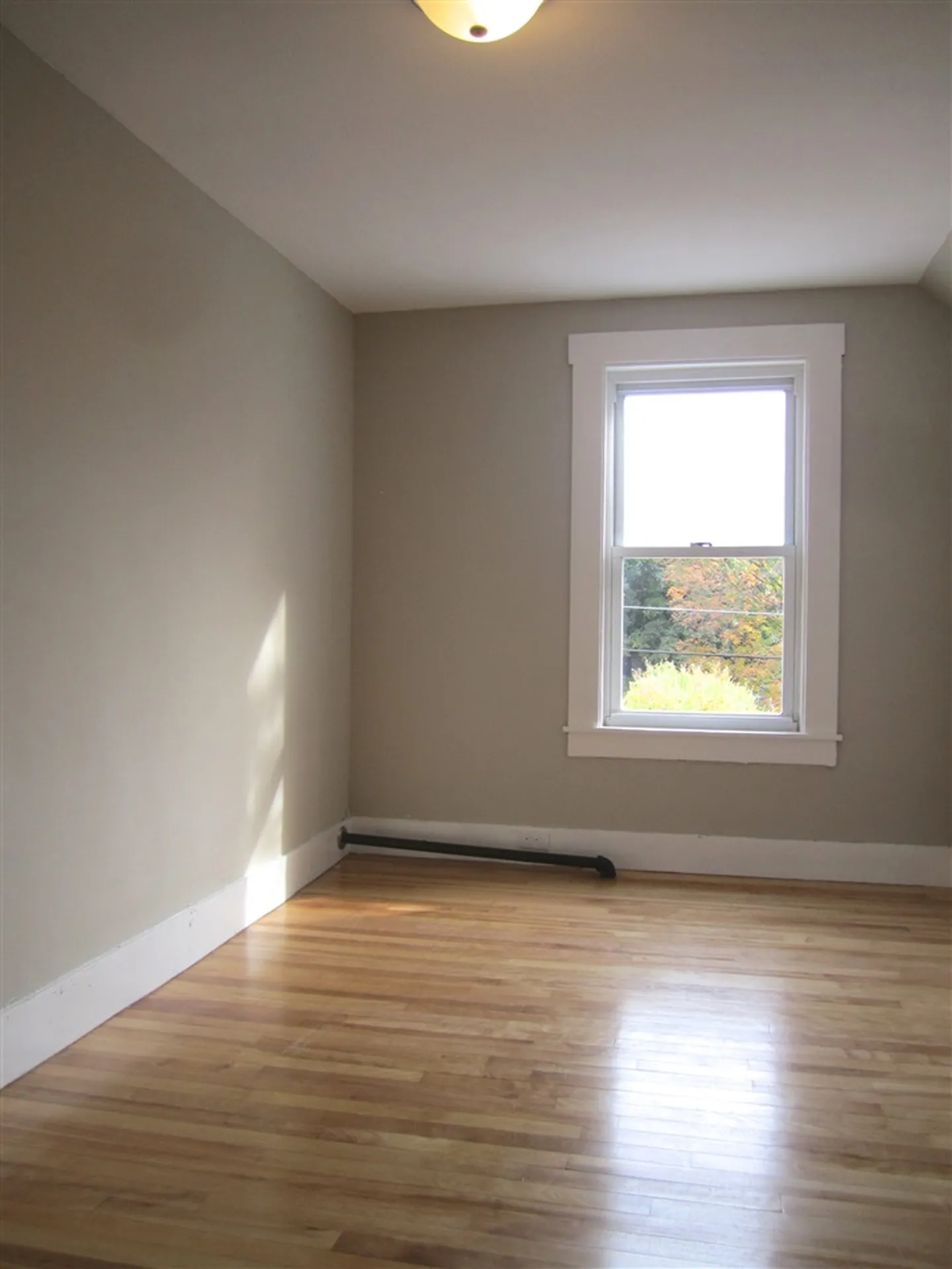 31 Pleasant Street Pembroke NH 03275