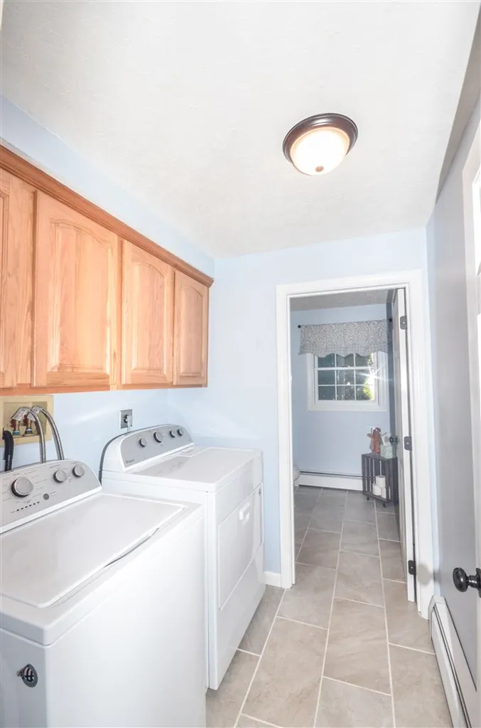 32 Level Street Merrimack NH 03054