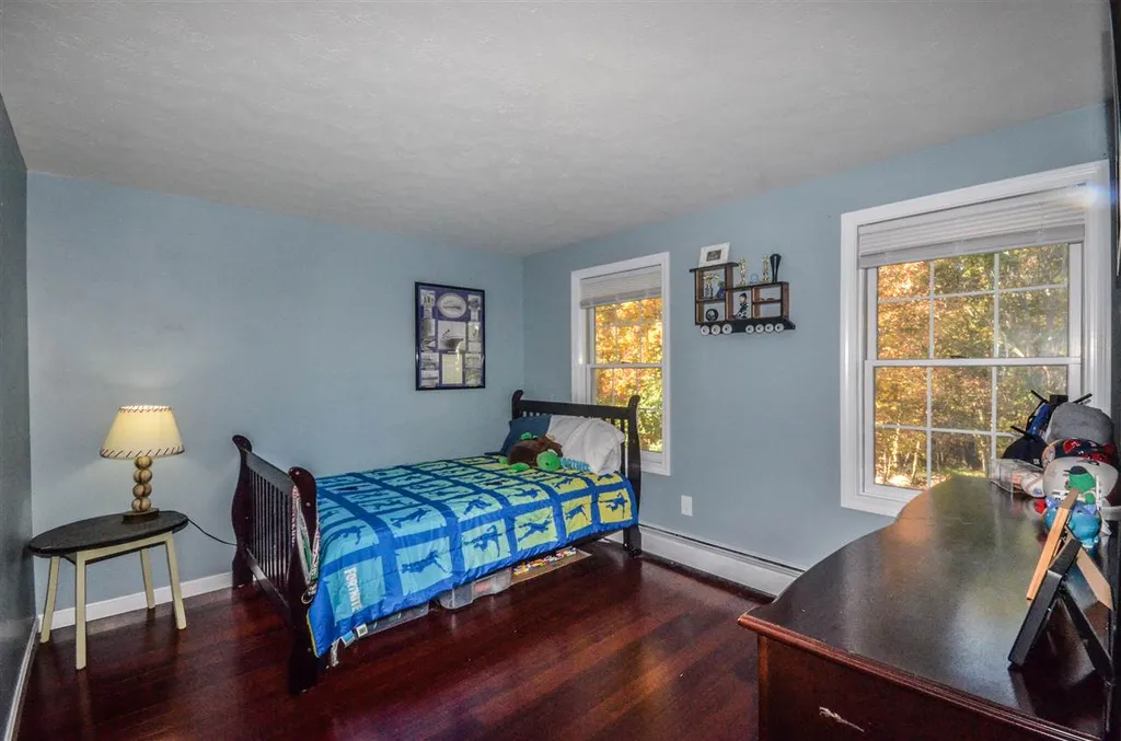 32 Level Street Merrimack NH 03054