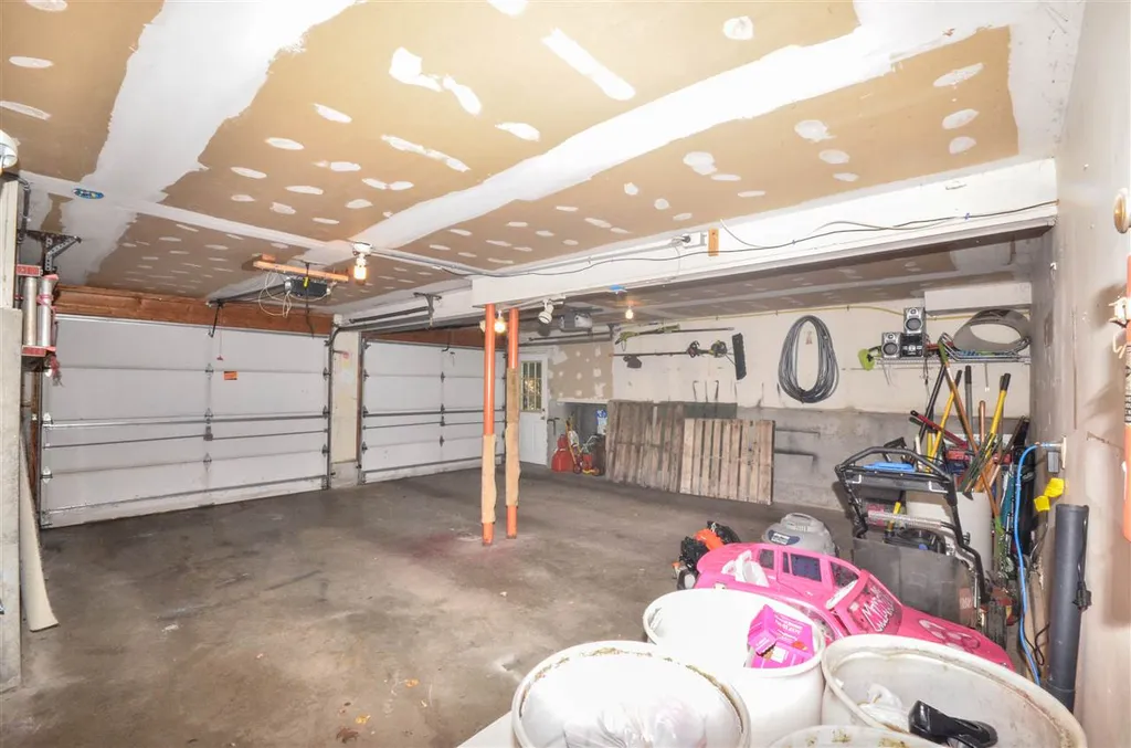 32 Level Street Merrimack NH 03054