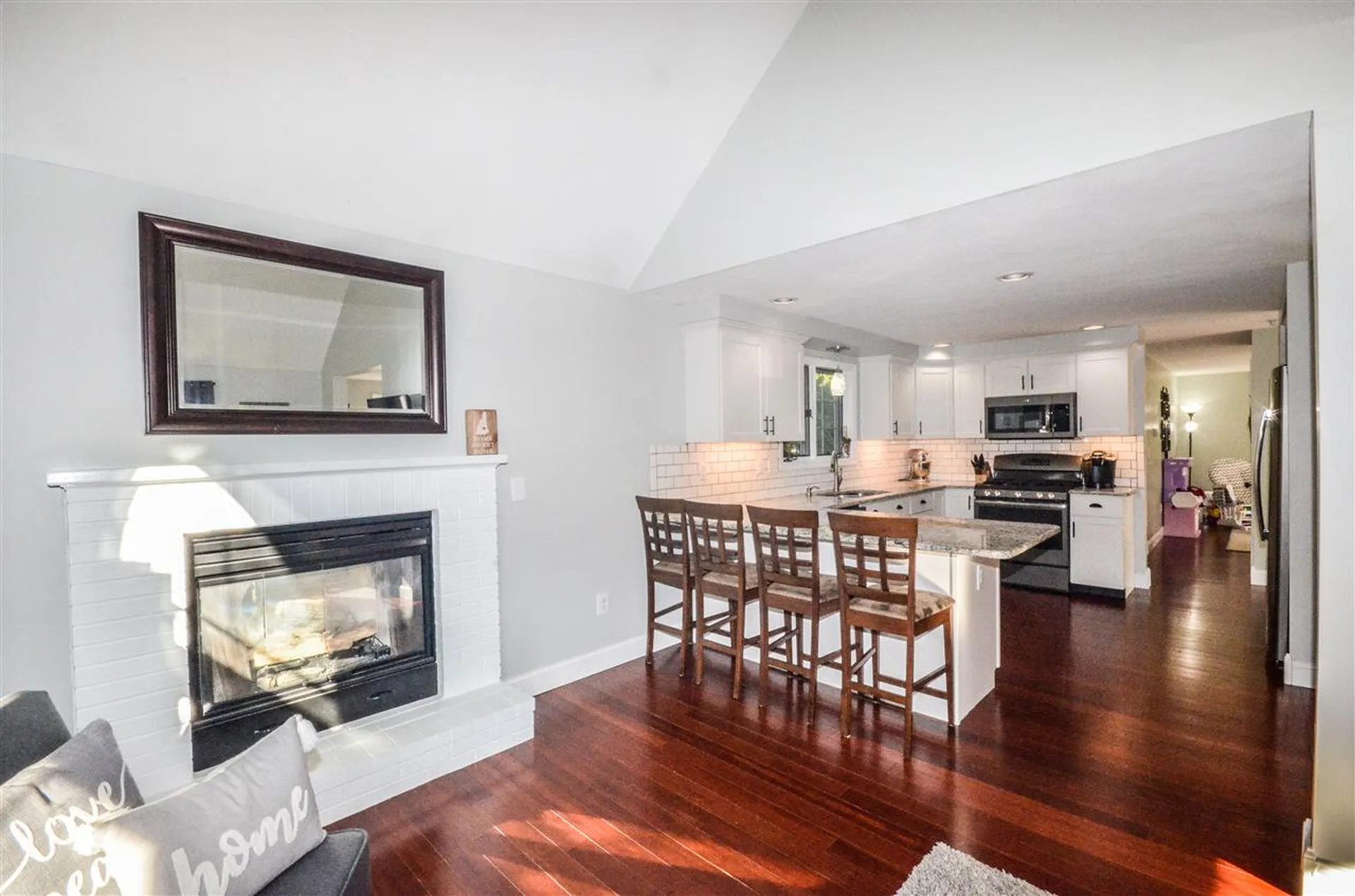 32 Level Street Merrimack NH 03054
