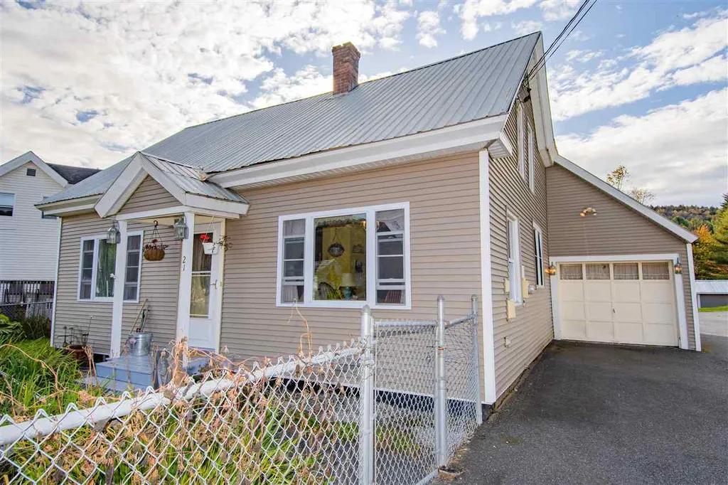 21 Mill Street Northfield VT 05663
