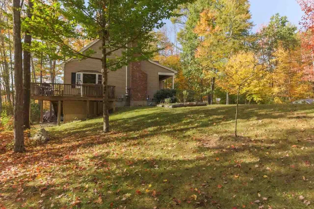 15 Union Lake Road Barrington NH 03825