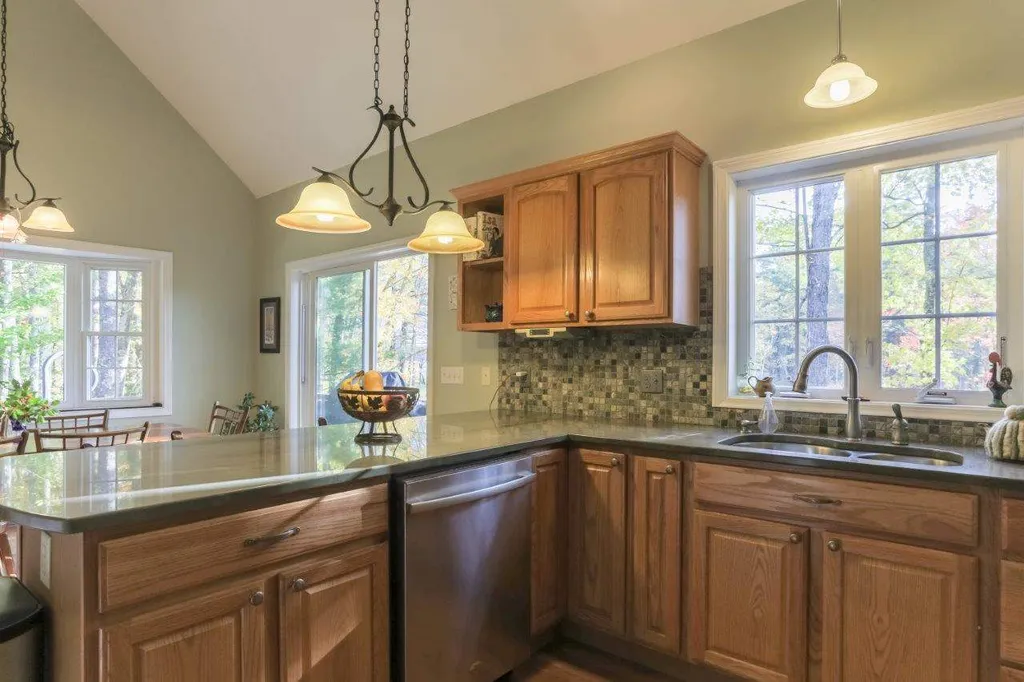 15 Union Lake Road Barrington NH 03825