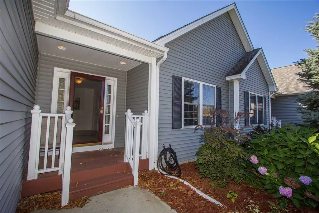 35 Haileys Way Colchester VT 05446