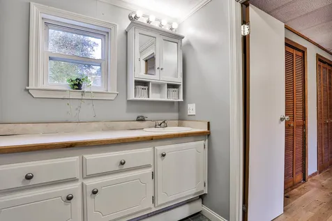 432 Middle Road Brentwood NH 03833