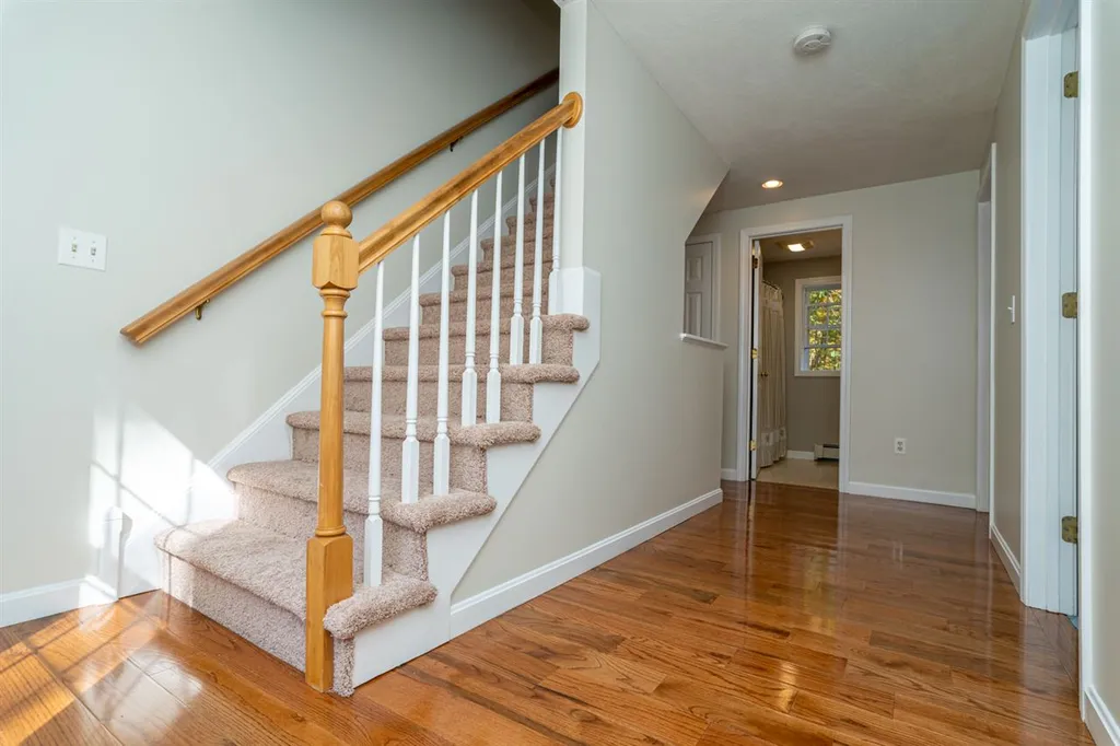 53 Victoria Farm Road Fremont NH 03044