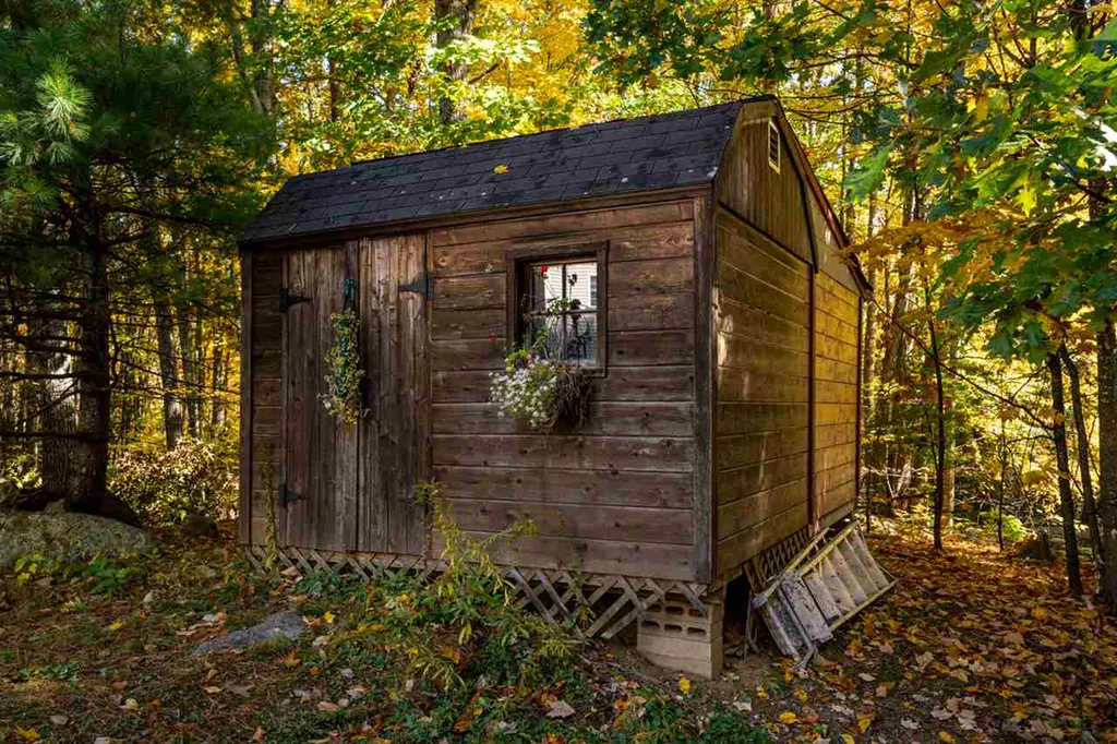 53 Victoria Farm Road Fremont NH 03044