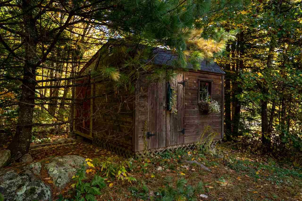 53 Victoria Farm Road Fremont NH 03044