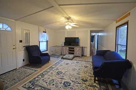 22 Grenier Boulevard Londonderry NH 03053