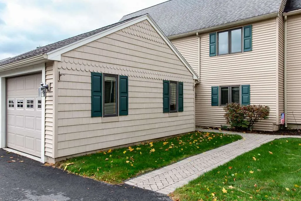 37 Hampton Towne Estate Hampton NH 03842