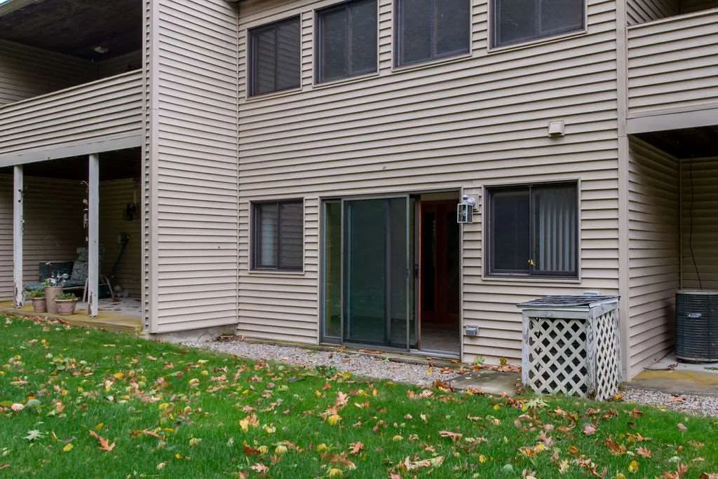 37 Hampton Towne Estate Hampton NH 03842