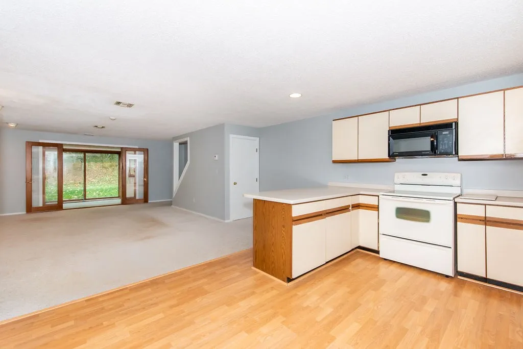 37 Hampton Towne Estate Hampton NH 03842
